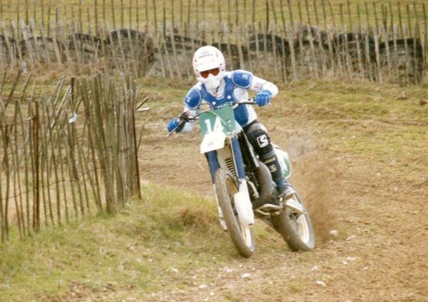 Simo Taimi treenit Ranskan Gaillefontainen radalla 1986